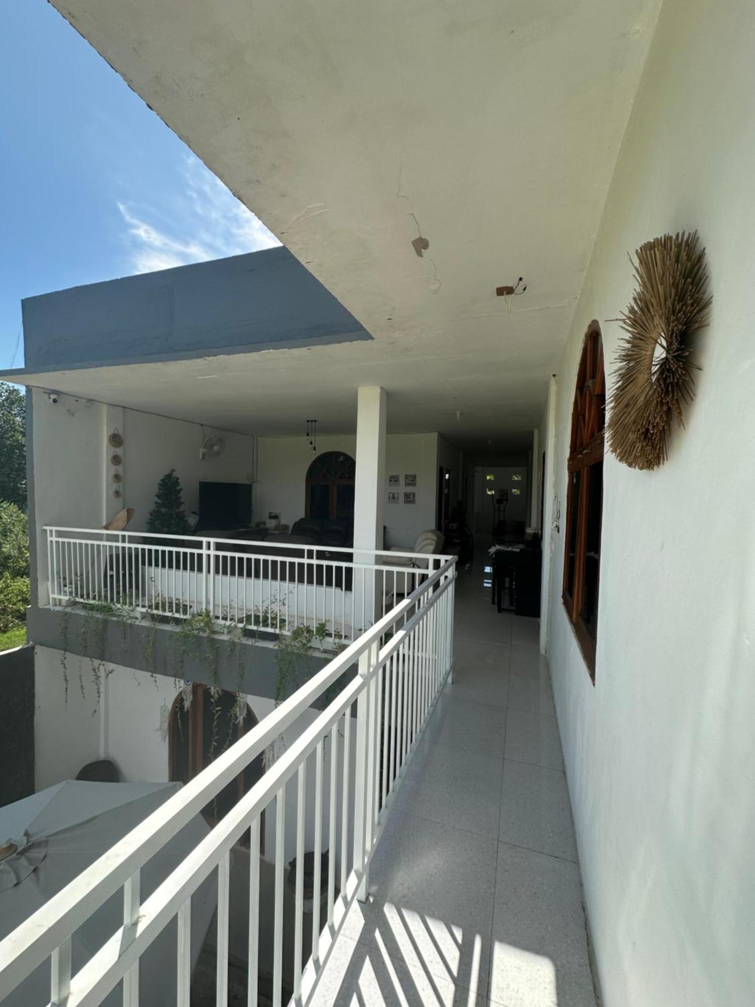 D'Flora Homestay Labuan Bajo Zewnętrze zdjęcie