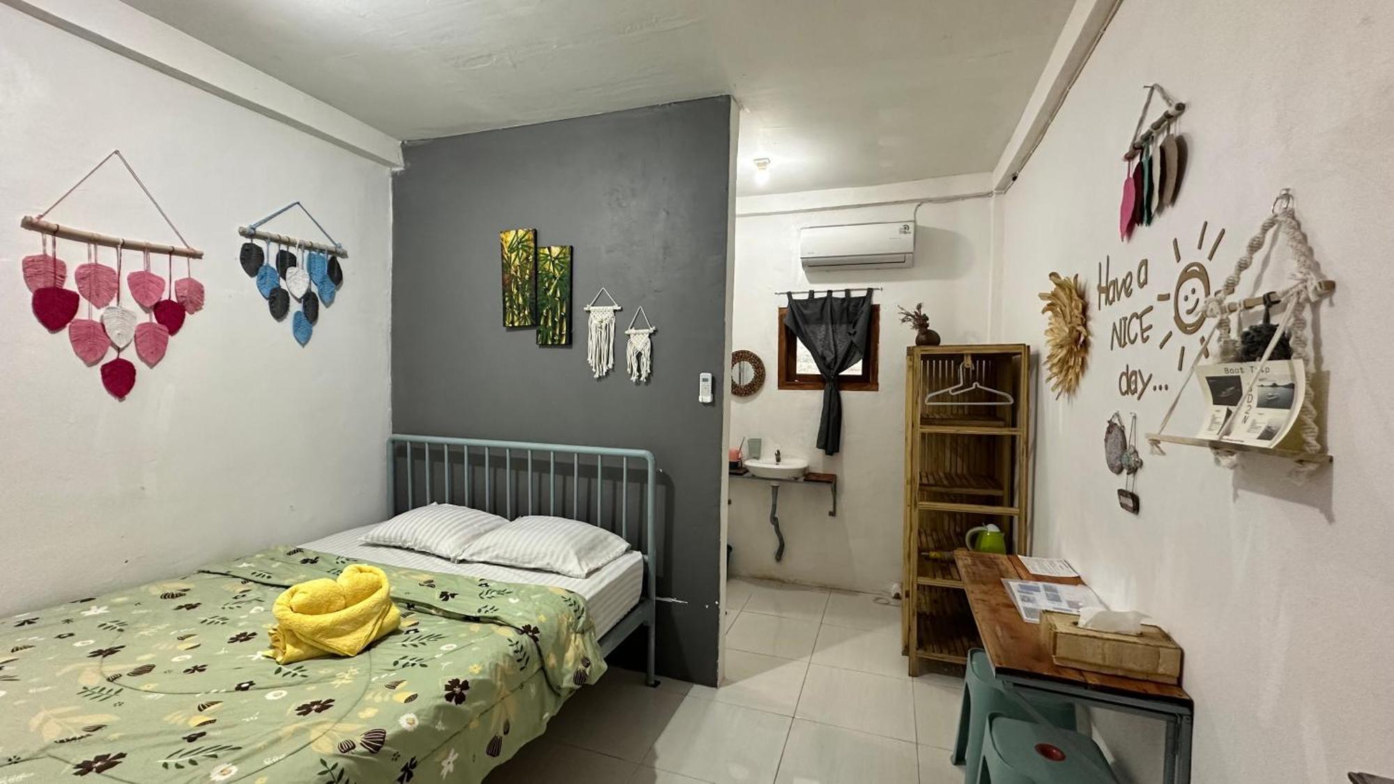 D'Flora Homestay Labuan Bajo Zewnętrze zdjęcie